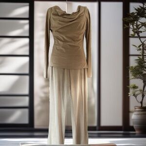 White House/Black Market Tan Chamois Suede 2 Piece (Pants) Size XS.